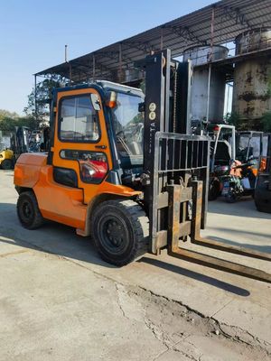 Used diesel Toyota forklifts, internal combustion engine forklifts for export and sale
