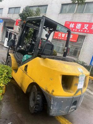 The used Komatsu FD50 forklift is a high-quality Komatsu forklift from China