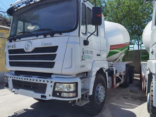The condition of the second-hand Sinotruck F3000 concrete transport tank is good