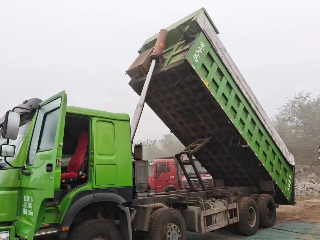 China National Heavy Duty Truck Group HOWO Gebruikte dumptruck met superieure kwaliteit
