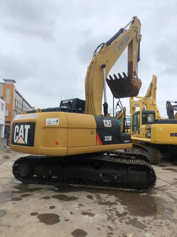 used 323D cat excavator ,low working hours and in clean condition ready to find an owner