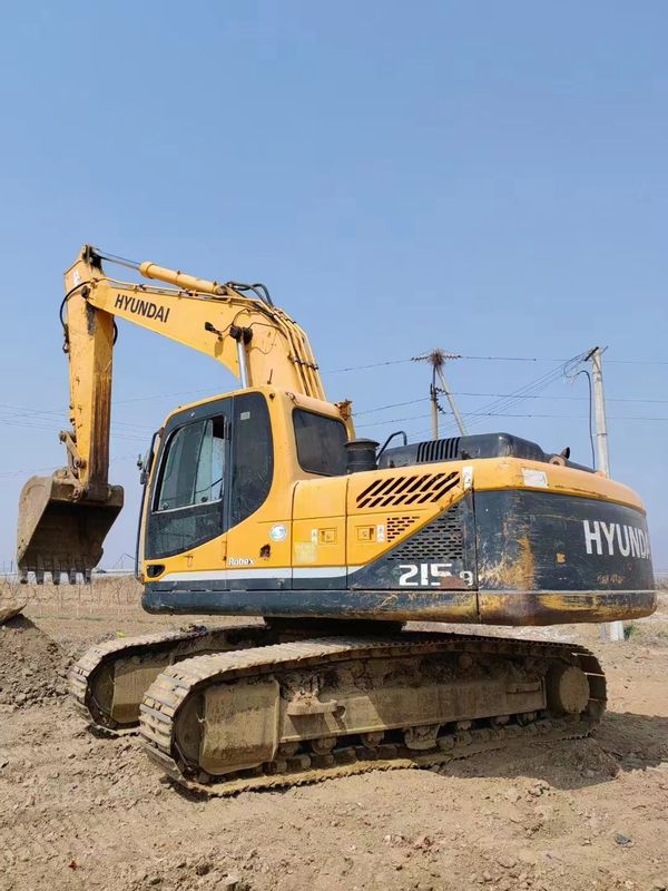 Hyundai 215w-9 Hydraulic Excavator Well Maintained , Good For All Your Tasks