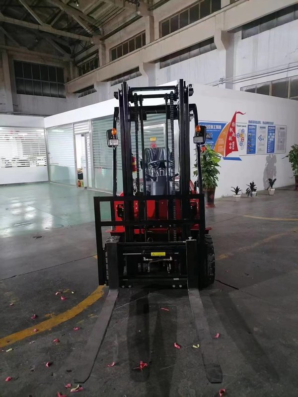 Nieuwe mini-diesel- en nieuwe mini-elektrische vorkheftrucks