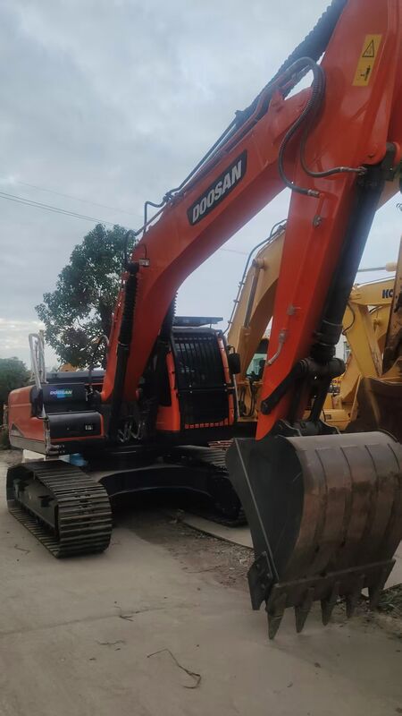 Gebruikte Doosan DX225LC graafmachine 22000 kg voor aardewerk en steenbouw