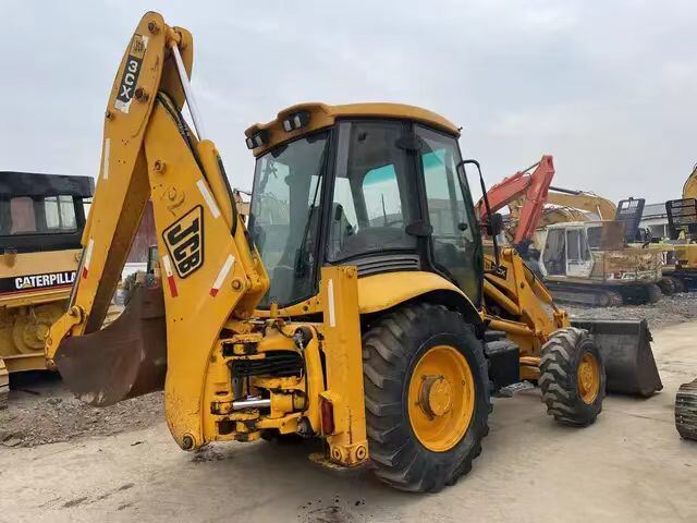 Gebruikte JCB 3CX ploegloodschaar, voorloodschaar 2,5T, dieselploegloodschaar te koop