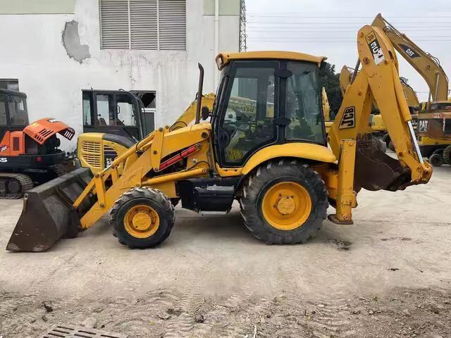 Gebruikte JCB 3CX ploegloodschaar, voorloodschaar 2,5T, dieselploegloodschaar te koop
